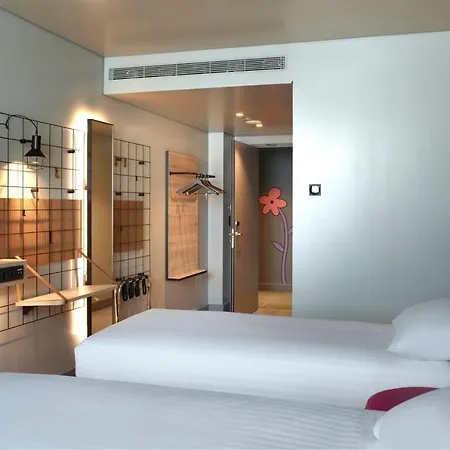 Moxy Hotell