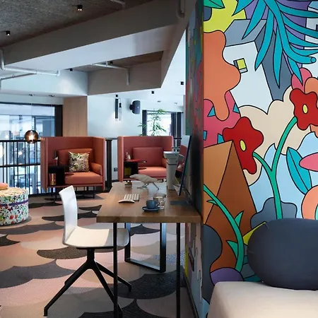 Moxy Hotell 3*