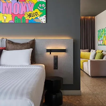 Moxy 3* Aten