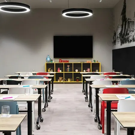 Hotell Moxy 3*